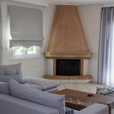 Luxury Seaview Apartment By The Sea Saronida Exteriér fotografie